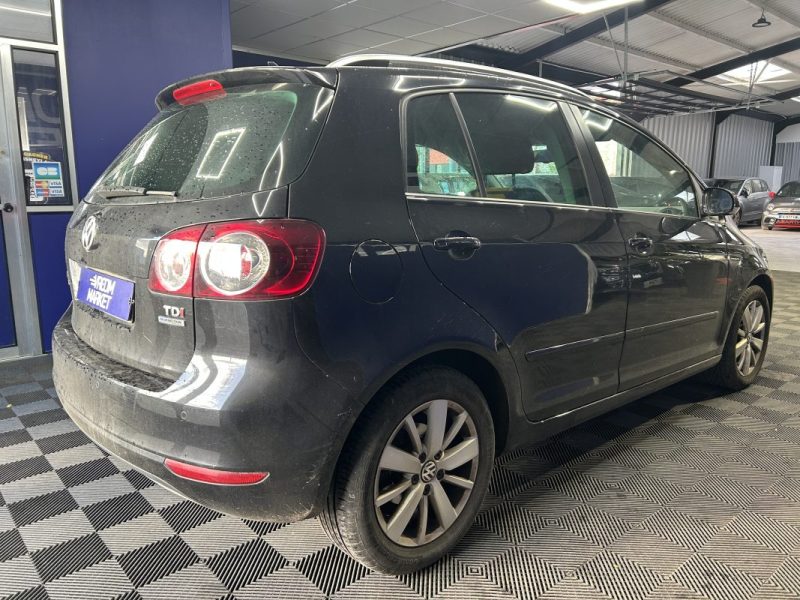 VOLKSWAGEN GOLF + 1.6 TDI 105CH BLUEMOTION TECHNOLOGY FAP CONFORTLINE 2011