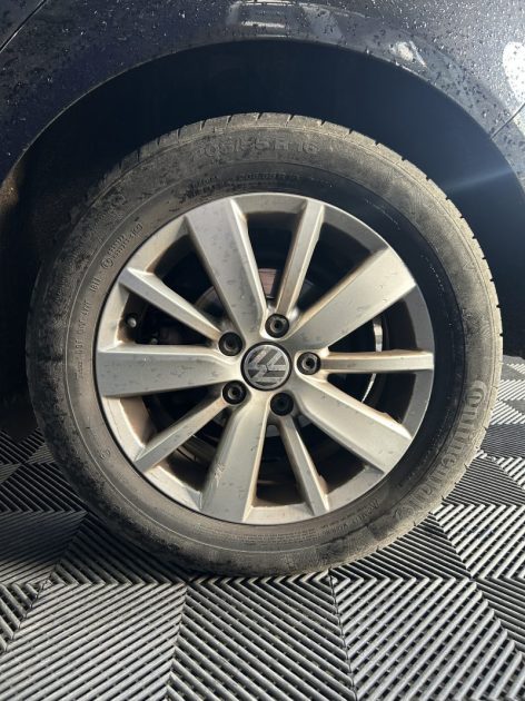 VOLKSWAGEN GOLF + 1.6 TDI 105CH BLUEMOTION TECHNOLOGY FAP CONFORTLINE 2011