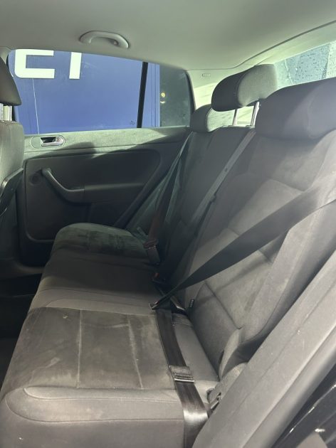 VOLKSWAGEN GOLF + 1.6 TDI 105CH BLUEMOTION TECHNOLOGY FAP CONFORTLINE 2011