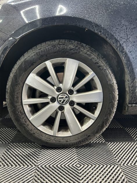 VOLKSWAGEN GOLF + 1.6 TDI 105CH BLUEMOTION TECHNOLOGY FAP CONFORTLINE 2011