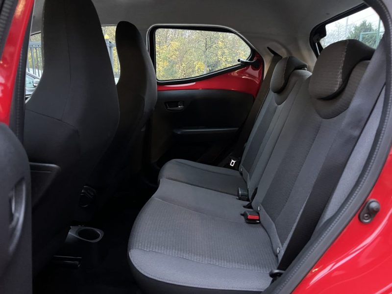 TOYOTA AYGO II PHASE 2 1.0 VVTi 72 Cv 5 PORTES APPLE CARPLAY CAMERA 18 500 Km CritAir1 - Garantie1an