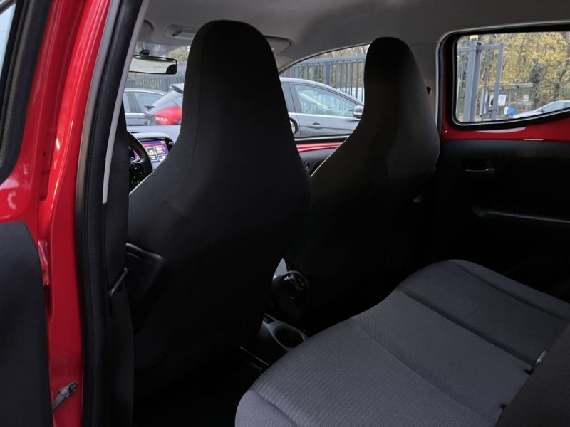 TOYOTA AYGO II PHASE 2 1.0 VVTi 72 Cv 5 PORTES APPLE CARPLAY CAMERA 18 500 Km CritAir1 - Garantie1an