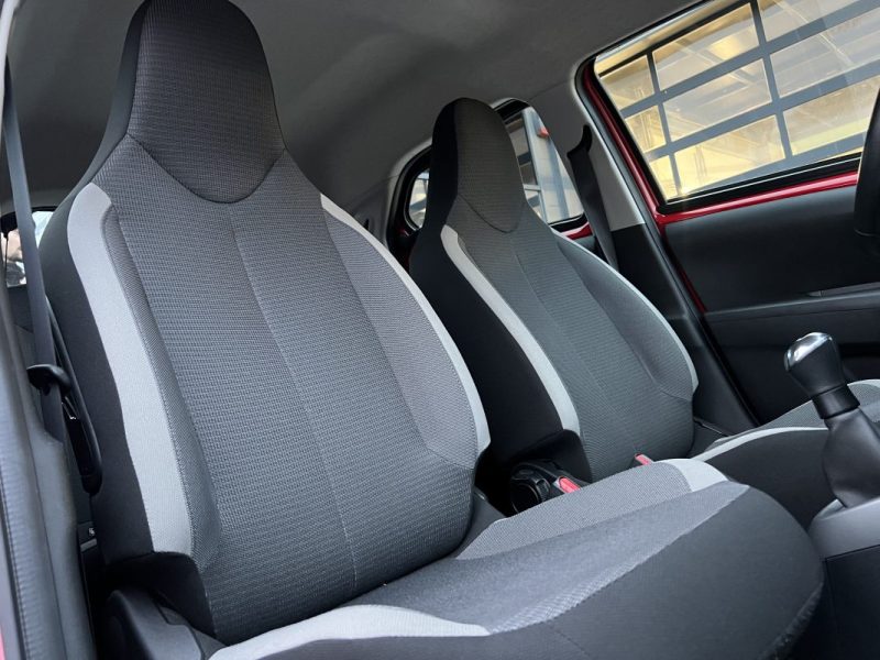 TOYOTA AYGO II PHASE 2 1.0 VVTi 72 Cv 5 PORTES APPLE CARPLAY CAMERA 18 500 Km CritAir1 - Garantie1an