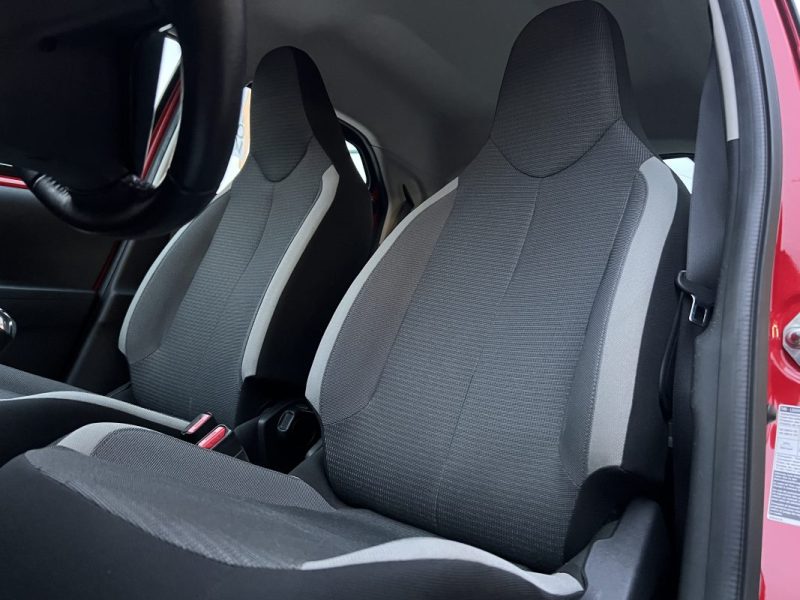 TOYOTA AYGO II PHASE 2 1.0 VVTi 72 Cv 5 PORTES APPLE CARPLAY CAMERA 18 500 Km CritAir1 - Garantie1an