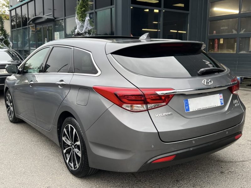 HYUNDAI I40 SW PHASE 2 CREATIVE 1.7 CRDI 141 Cv BOITE AUTO CUIR TOIT OUVRANT GPS Etc - GARANTIE 1 AN