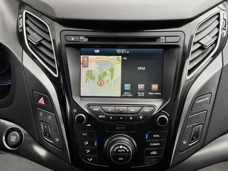 HYUNDAI I40 SW PHASE 2 CREATIVE 1.7 CRDI 141 Cv BOITE AUTO CUIR TOIT OUVRANT GPS Etc - GARANTIE 1 AN