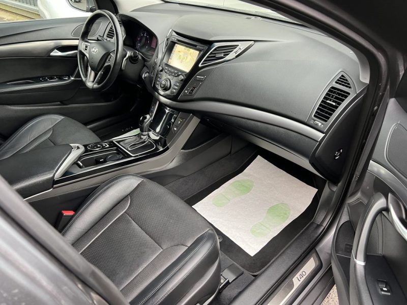 HYUNDAI I40 SW PHASE 2 CREATIVE 1.7 CRDI 141 Cv BOITE AUTO CUIR TOIT OUVRANT GPS Etc - GARANTIE 1 AN