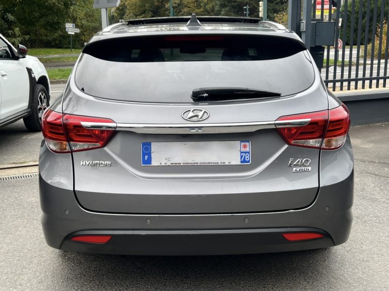 HYUNDAI I40 SW PHASE 2 CREATIVE 1.7 CRDI 141 Cv BOITE AUTO CUIR TOIT OUVRANT GPS Etc - GARANTIE 1 AN