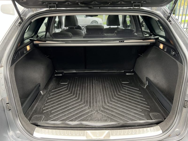 HYUNDAI I40 SW PHASE 2 CREATIVE 1.7 CRDI 141 Cv BOITE AUTO CUIR TOIT OUVRANT GPS Etc - GARANTIE 1 AN