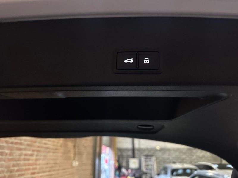 AUDI Q2 30 TFS Design NAVI LED PARKING AV AR