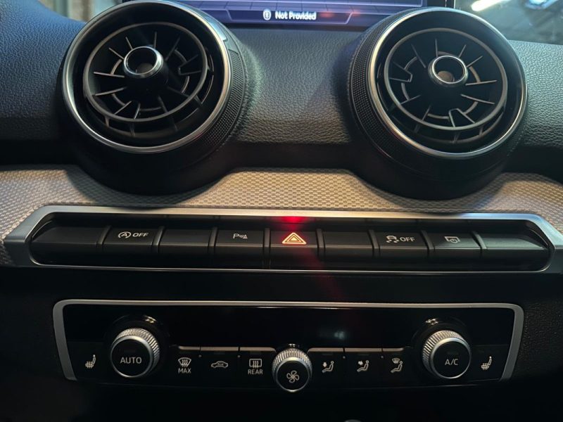 AUDI Q2 30 TFS Design NAVI LED PARKING AV AR