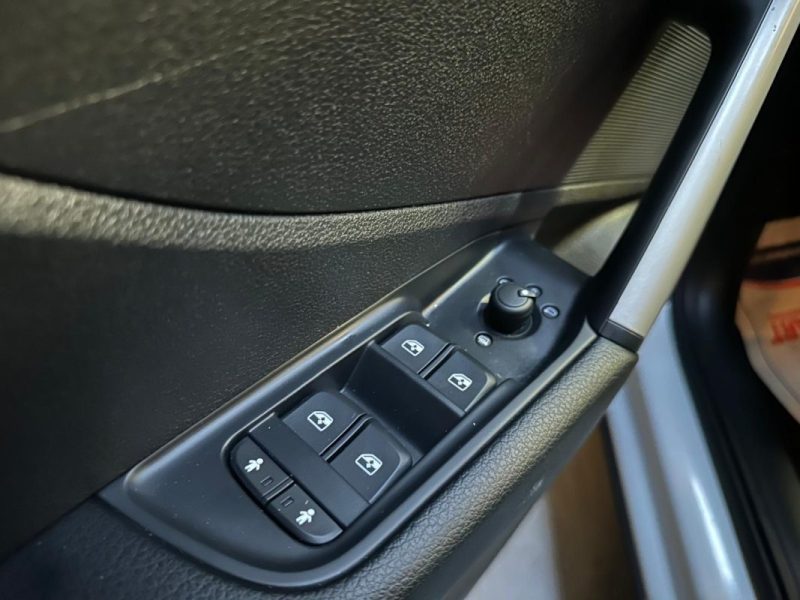 AUDI Q2 30 TFS Design NAVI LED PARKING AV AR