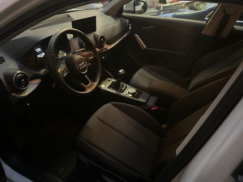 AUDI Q2 30 TFS Design NAVI LED PARKING AV AR