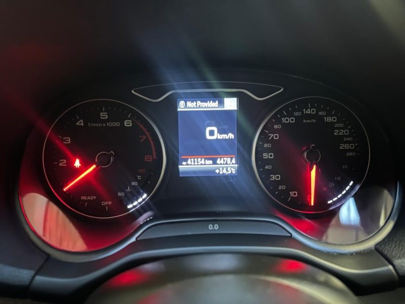 AUDI Q2 30 TFS Design NAVI LED PARKING AV AR