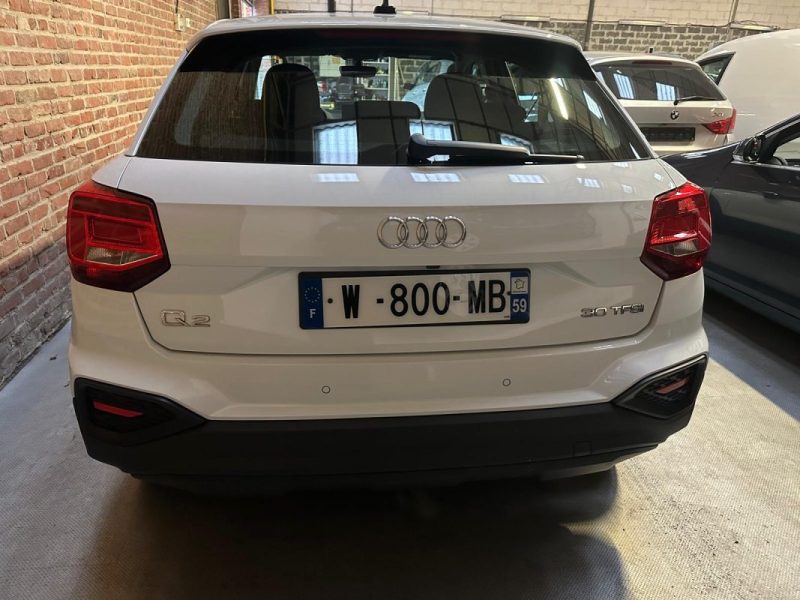 AUDI Q2 30 TFS Design NAVI LED PARKING AV AR