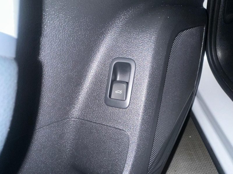 AUDI Q2 30 TFS Design NAVI LED PARKING AV AR