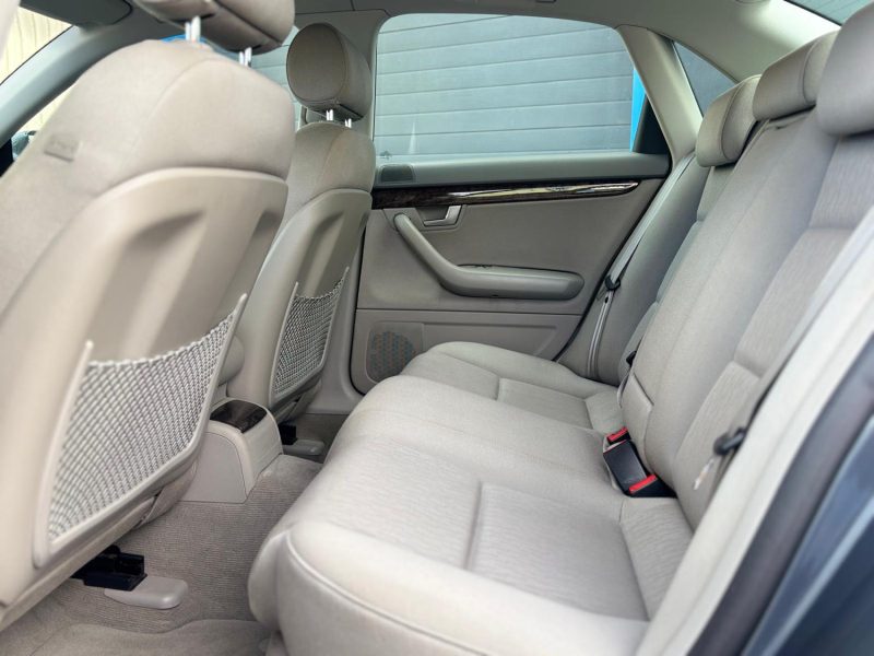 AUDI A4 2.0 TDI 140CH AMBIENTE 2006