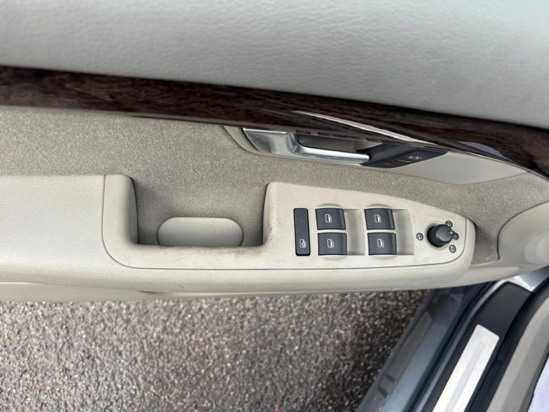 AUDI A4 2.0 TDI 140CH AMBIENTE 2006