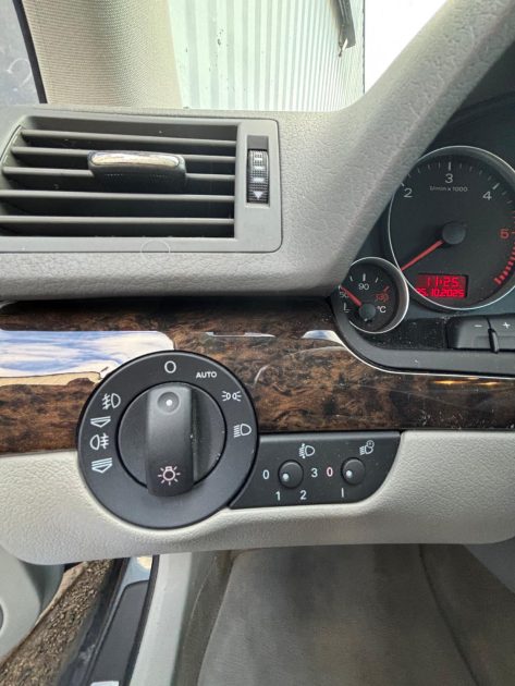 AUDI A4 2.0 TDI 140CH AMBIENTE 2006