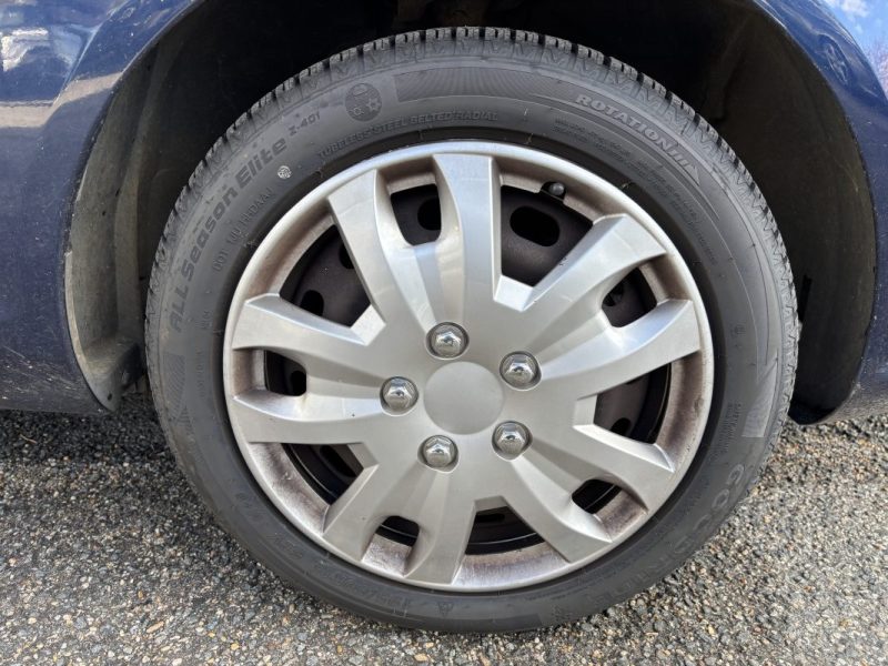 FORD FIESTA 1.4 16V 82CH TITANIUM 5P 2011- 4 PNEUS NEUFS - ENTRETIEN RECENT