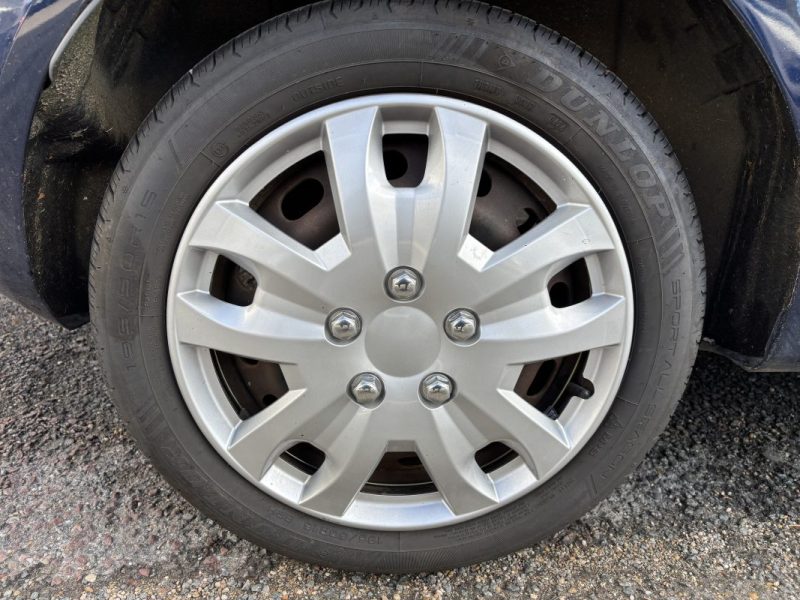 FORD FIESTA 1.4 16V 82CH TITANIUM 5P 2011- 4 PNEUS NEUFS - ENTRETIEN RECENT