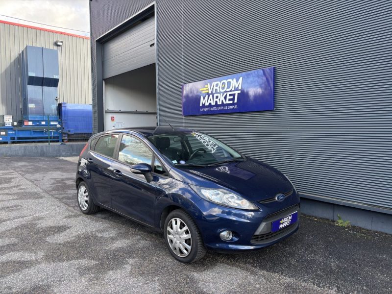 FORD FIESTA 1.4 16V 82CH TITANIUM 5P 2011- 4 PNEUS NEUFS - ENTRETIEN RECENT