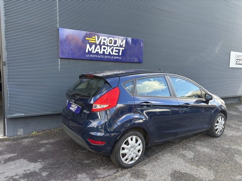FORD FIESTA 1.4 16V 82CH TITANIUM 5P 2011- 4 PNEUS NEUFS - ENTRETIEN RECENT