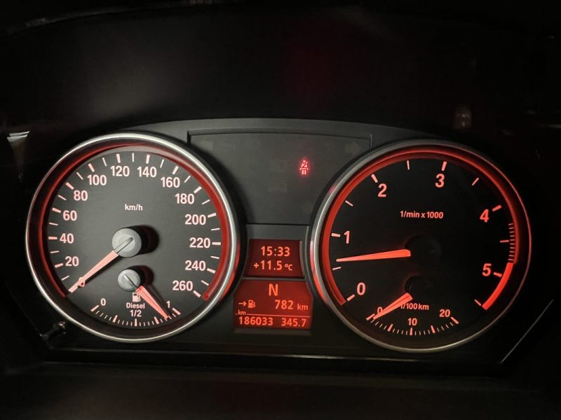 BMW SERIE 3 E91 330D 231cv - FINITION LUXE - BVA6 - GPS - CUIR - 186500KM 