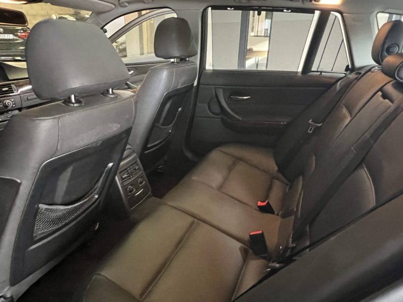 BMW SERIE 3 E91 330D 231cv - FINITION LUXE - BVA6 - GPS - CUIR - 186500KM 