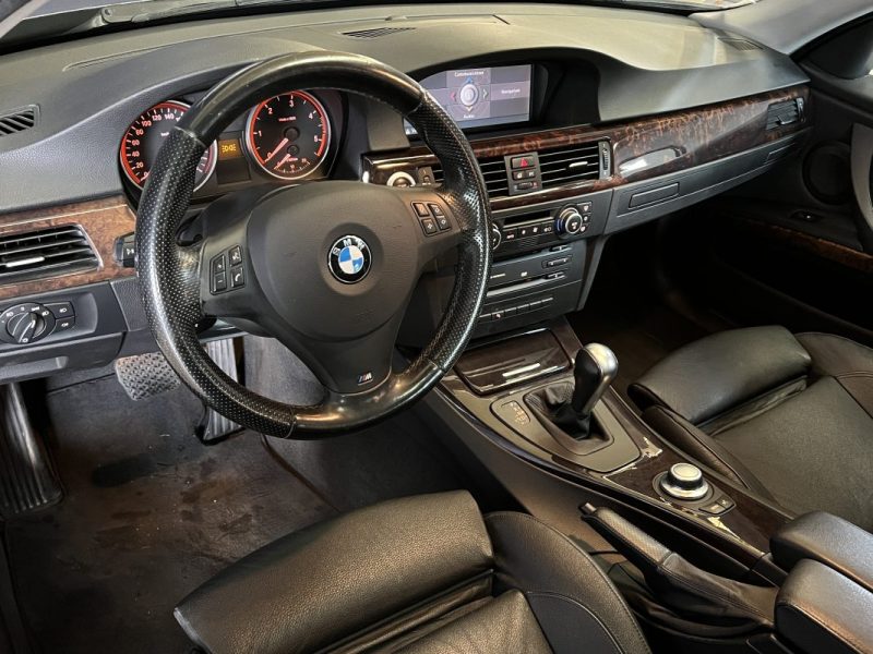 BMW SERIE 3 E91 330D 231cv - FINITION LUXE - BVA6 - GPS - CUIR - 186500KM 