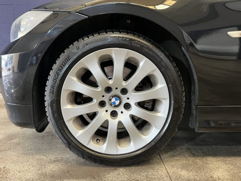 BMW SERIE 3 E91 330D 231cv - FINITION LUXE - BVA6 - GPS - CUIR - 186500KM 