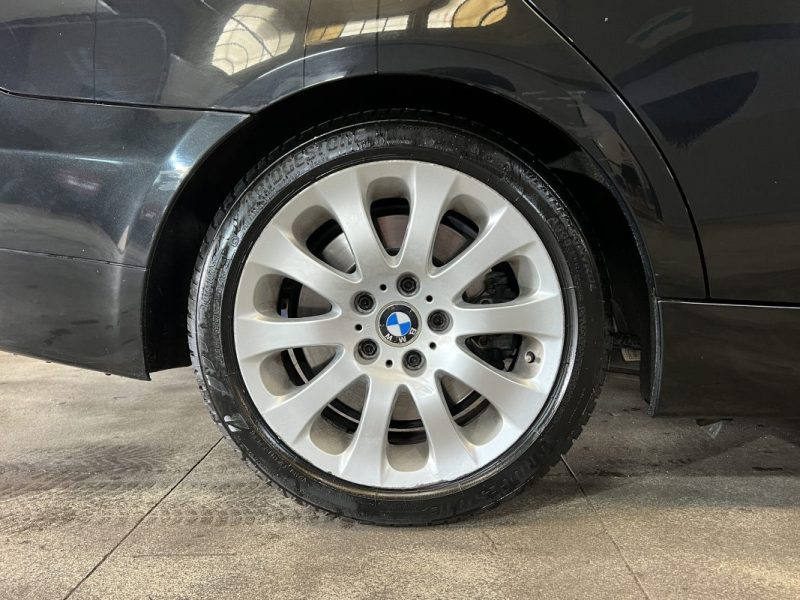 BMW SERIE 3 E91 330D 231cv - FINITION LUXE - BVA6 - GPS - CUIR - 186500KM 