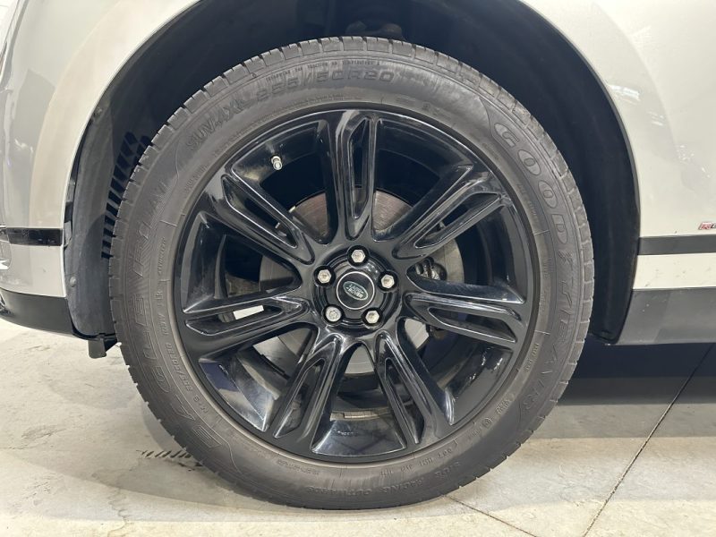 LAND ROVER RANGE ROVER VELAR 2.0 TD4 180ch R-DYNAMIC - TOIT OUVRANT / CAMERA 