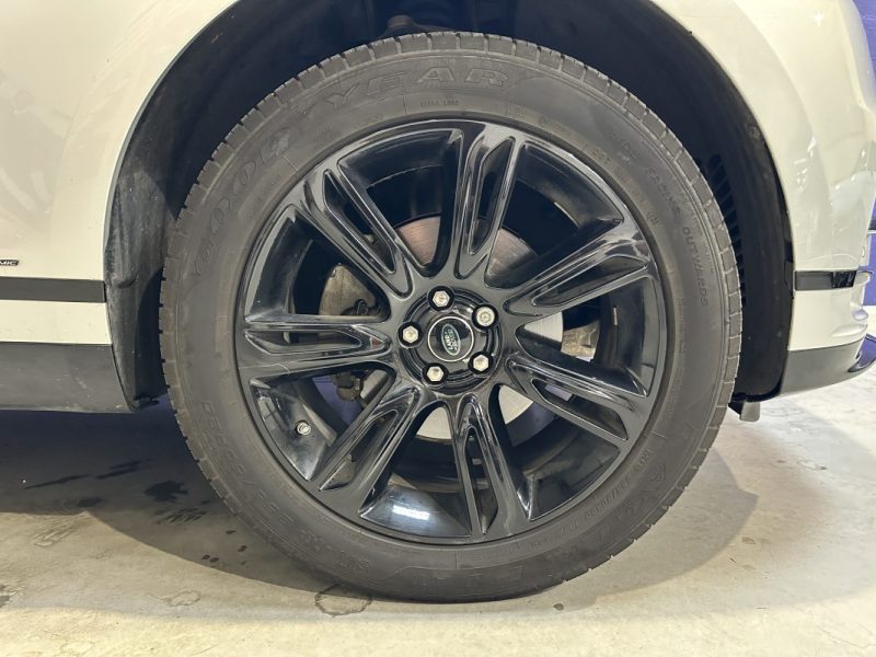 LAND ROVER RANGE ROVER VELAR 2.0 TD4 180ch R-DYNAMIC - TOIT OUVRANT / CAMERA 