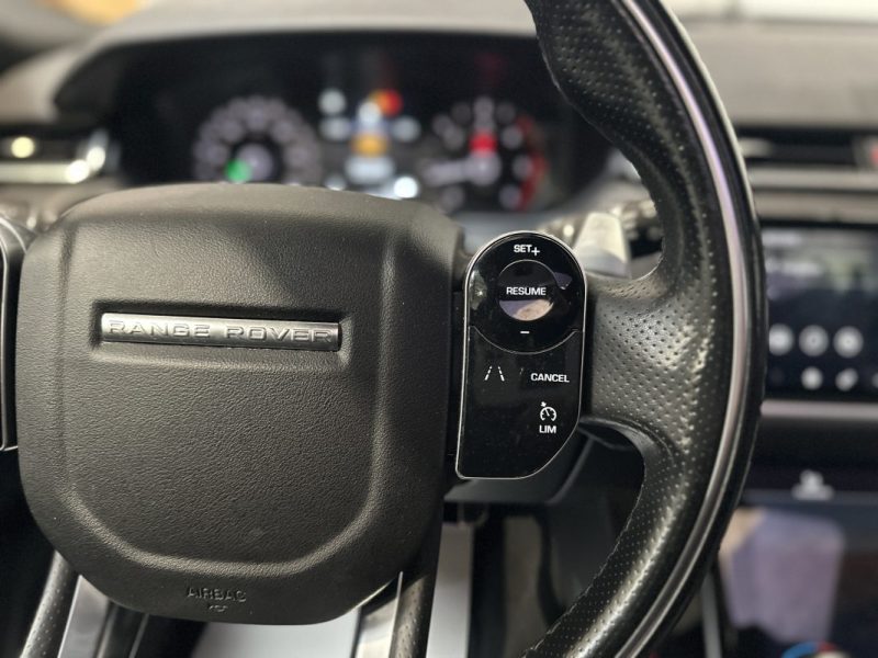 LAND ROVER RANGE ROVER VELAR 2.0 TD4 180ch R-DYNAMIC - TOIT OUVRANT / CAMERA 