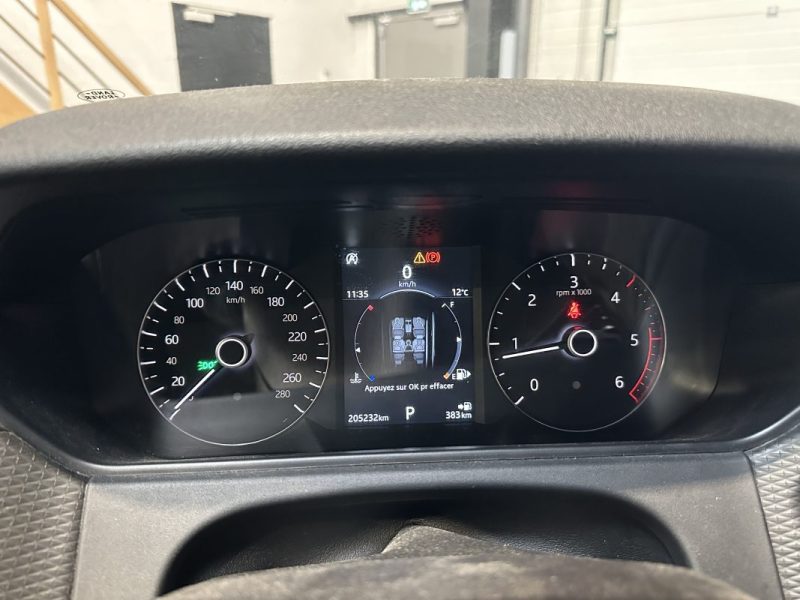 LAND ROVER RANGE ROVER VELAR 2.0 TD4 180ch R-DYNAMIC - TOIT OUVRANT / CAMERA 