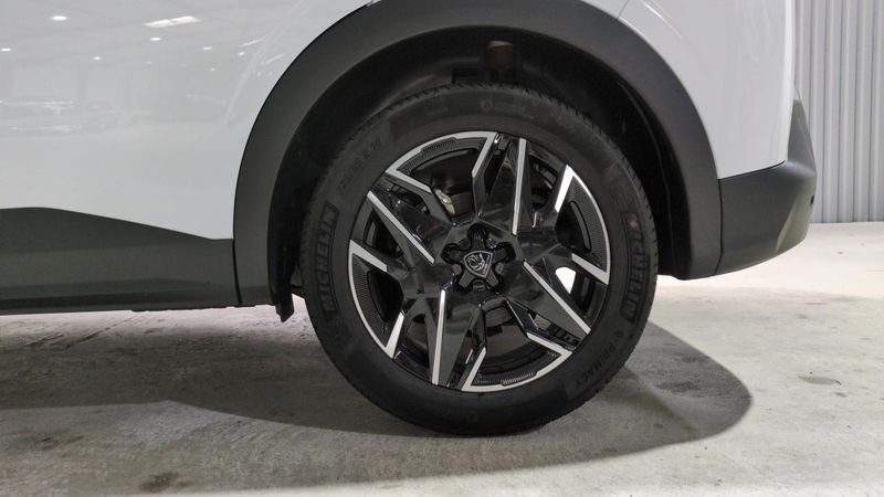 Peugeot 3008 nouveau Hybrid 145 e-dcs6 gt