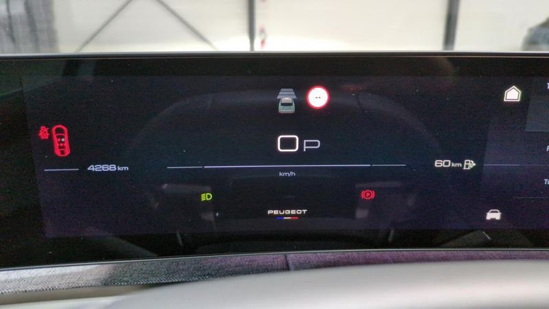 Peugeot 3008 nouveau Hybrid 145 e-dcs6 gt