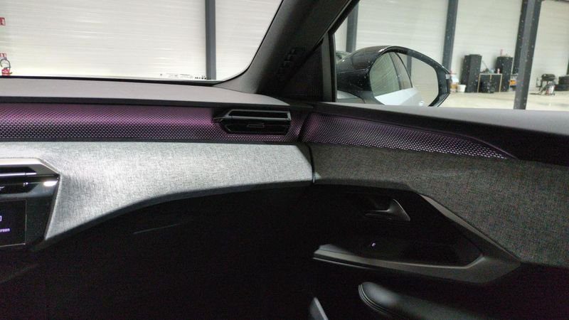 Peugeot 3008 nouveau Hybrid 145 e-dcs6 gt