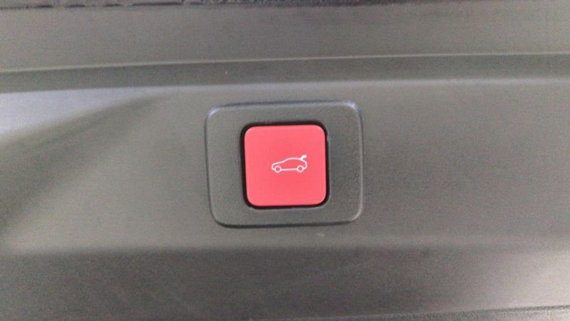 Peugeot 3008 nouveau Hybrid 145 e-dcs6 gt