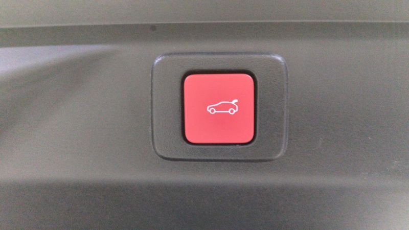 Peugeot 3008 nouveau Hybrid 145 e-dcs6 gt