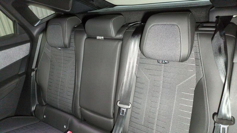 Peugeot 3008 nouveau Hybrid 145 e-dcs6 gt