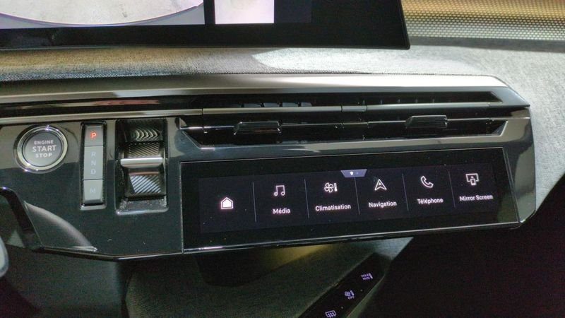 Peugeot 3008 nouveau Hybrid 145 e-dcs6 gt