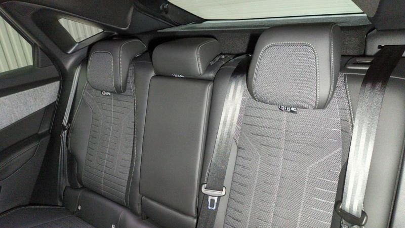 Peugeot 3008 nouveau Hybrid 145 e-dcs6 gt