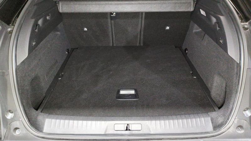 Peugeot 3008 nouveau Hybrid 145 e-dcs6 gt