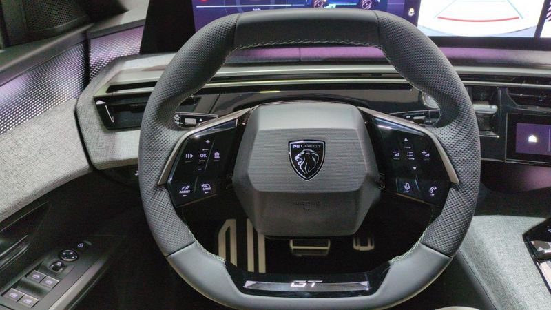 Peugeot 3008 nouveau Hybrid 145 e-dcs6 gt