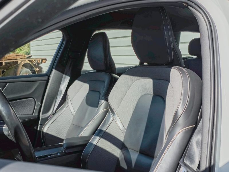 VOLVO V60 B4 R-DESIGN 2.0 TDI 197Cv AWD