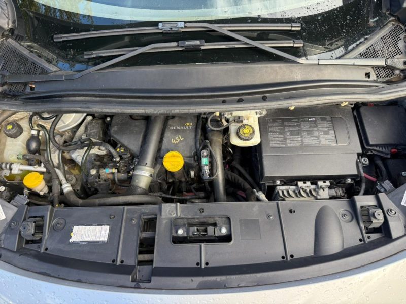 RENAULT MEGANE SCENIC 1.5 DCI 95CH FAP EXPRESSION ECO² 2013