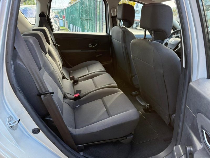 RENAULT MEGANE SCENIC 1.5 DCI 95CH FAP EXPRESSION ECO² 2013