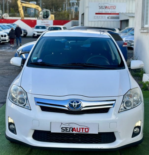 TOYOTA AURIS HYBRIDE 136H DYNAMIC